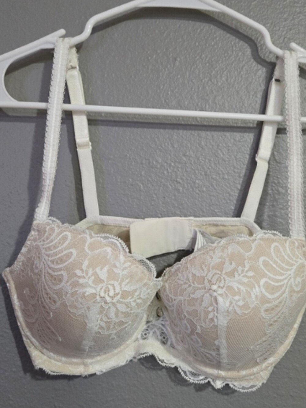 Le Mystere Ivory Lace Underwire Bra Size 34D